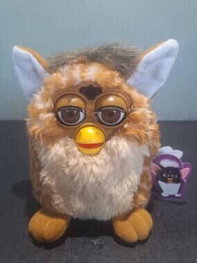 Original 1998 Tiger Electronics Giraffe Furby Model 70-800 Interactive Toy w/Tag